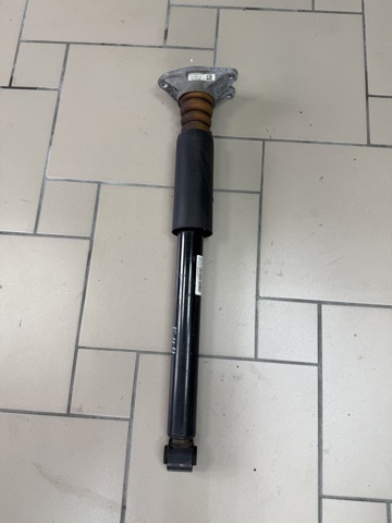 Задний амортизатор 33506883872 BMW
