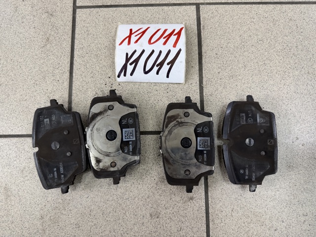 Передние тормозные колодки 34108837161 BMW
