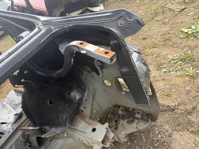 BMW 41007298172 Крыло заднее правое в наличии Киев