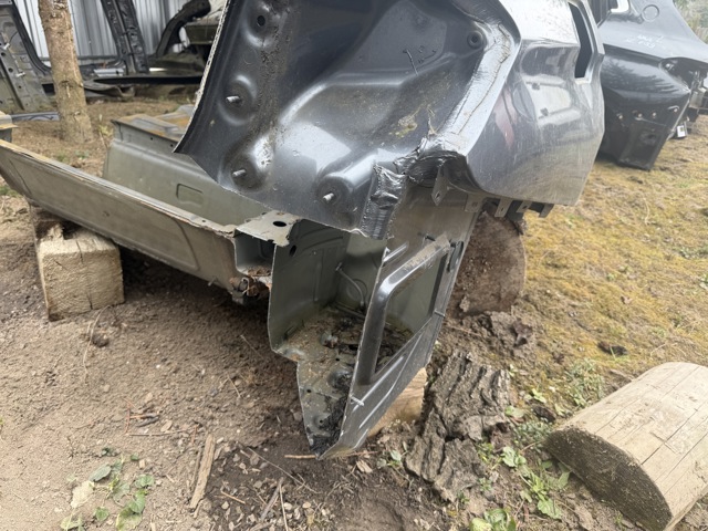 41007298172 BMW Крыло заднее правое купить в Кривой Рог