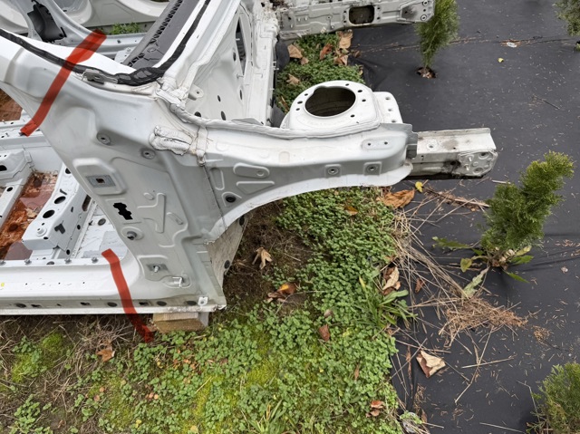 Лонжерон передний правый 41007427782 BMW