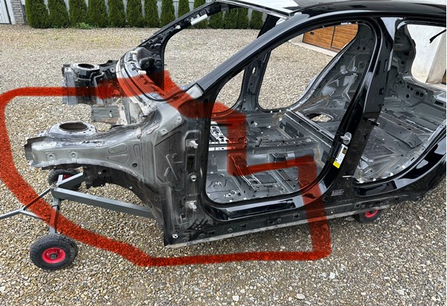 Проем передней левой двери 41007467317 BMW