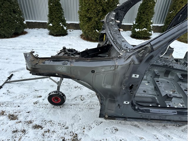 Левый передний лонжерон 41007481003 BMW