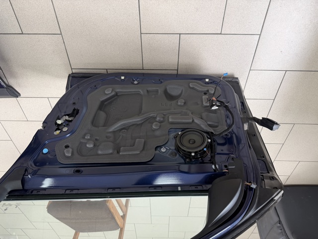 41008491728 BMW Дверь передняя правая купить в Кривой Рог