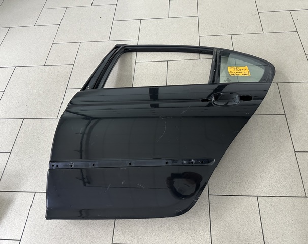 Задняя левая дверь 41527034153 BMW