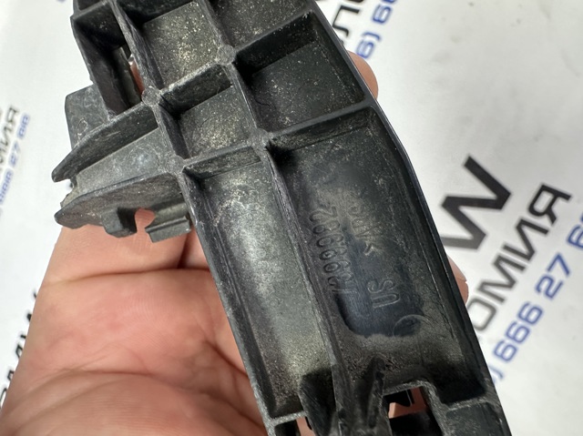 BMW 51117399982 Направляющая переднего бампера правая в наличии Запорожье