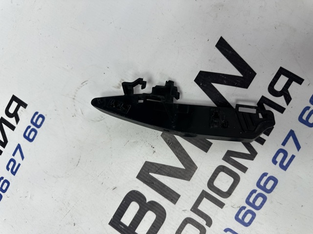 BMW 51117399982 Направляющая переднего бампера правая в наличии Ровно