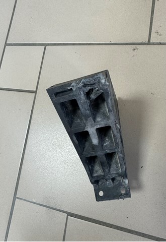 51117414353 BMW Кронштейн усилителя переднего бампера купить в Черкассы