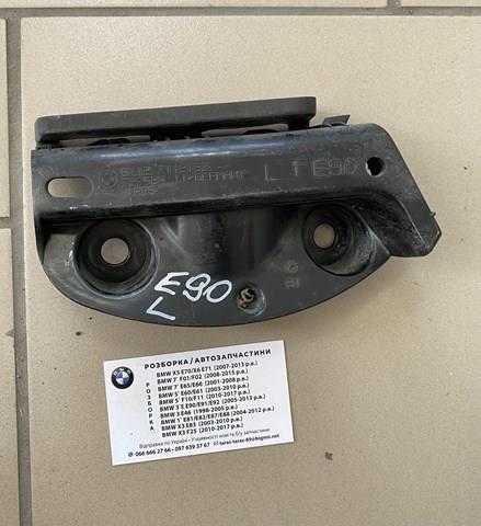 Кронштейн бампера заднего, левый 51127118193 BMW