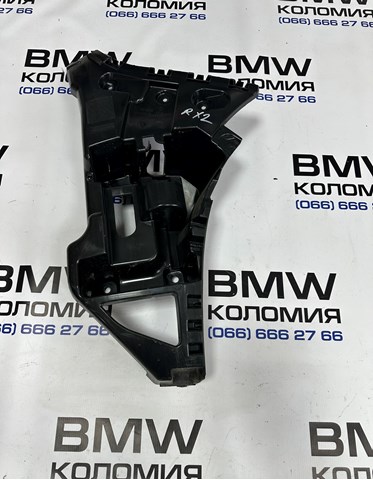 Направляющая заднего бампера, правая 51127426438 BMW