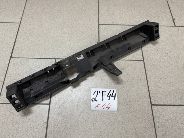 51127477434 BMW Кронштейн бампера заднего центральный купить в Украина