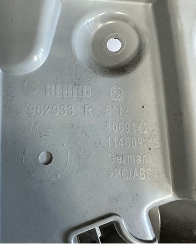 51128069142 BMW Направляющая заднего бампера правая купить в Сумы
