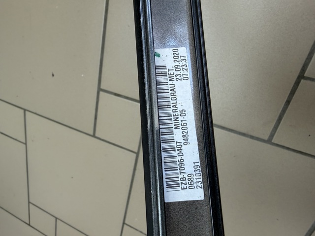 BMW 51137224103 Молдинг крыши левый в наличии Запорожье