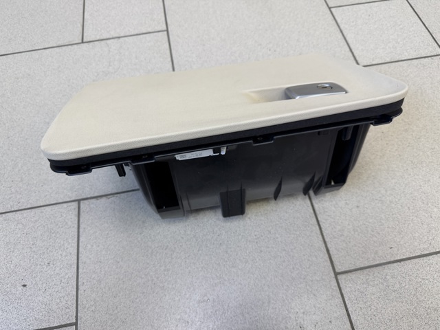 BMW 51167941044 Ящик перчаточный (бардачок) в наличии Полтава