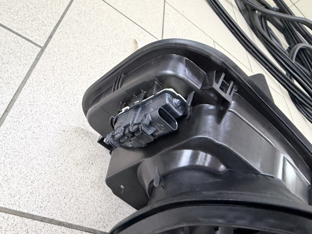BMW 51179482664 Корпус заливной горловины топливного бака в наличии Запорожье