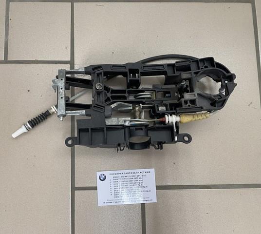Держатель наружной ручки двери, задней левой 51217175731 BMW