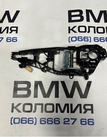 Держатель наружной ручки двери, задней левой 51217401209 BMW