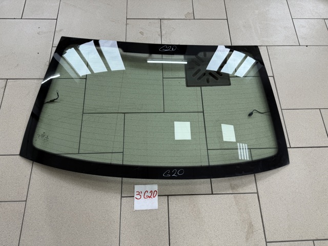 Заднее автостекло 51317427878 BMW