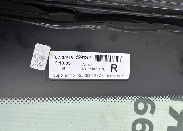 51372993822 BMW Стекло кузова (багажного отсека) правое купить в Полтава