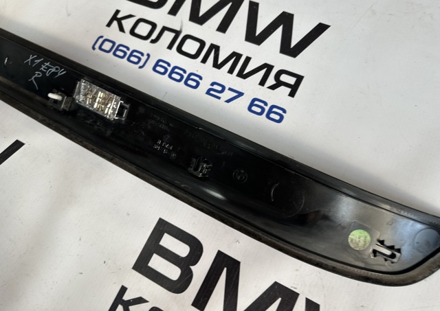 51472990844 BMW Накладка дверного порога внутренняя передняя правая купить в Чернигов