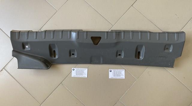 Накладка задней панели багажника 51479113340 BMW