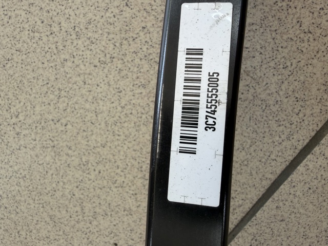 51617455550 BMW купить в Каменское