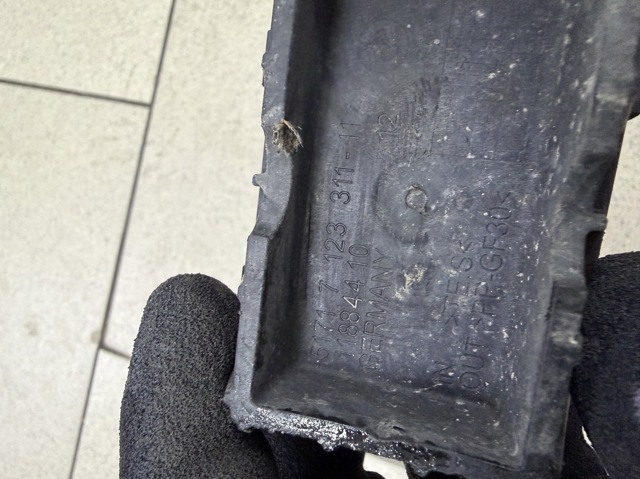 51717123311 Подушка домкрата нижняя (поддомкратник) купить Львов