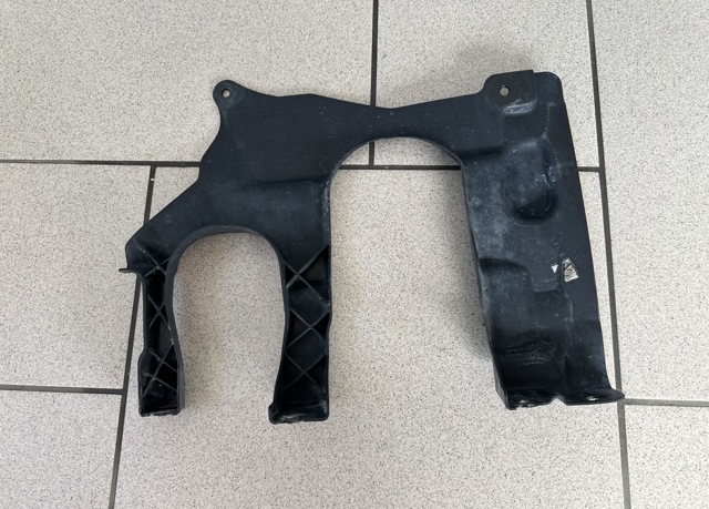 Защита двигателя, правая 51757394808 BMW