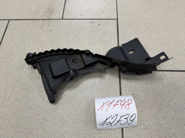 Накладка водосточного желоба задняя левая 51767329401 BMW