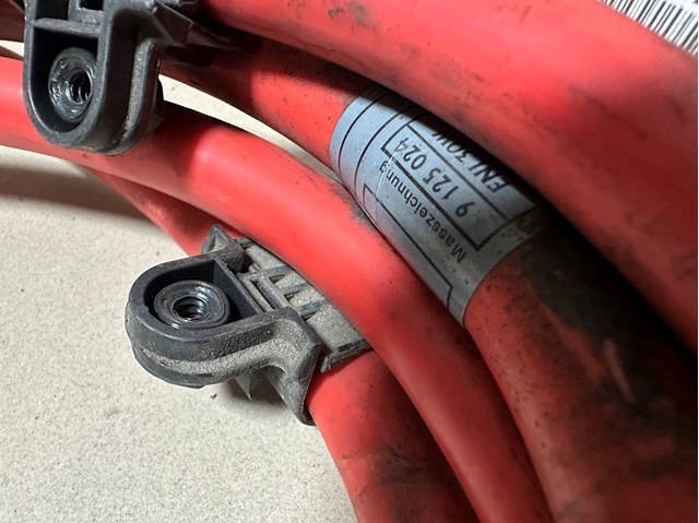61129125035 BMW купить в Каменское