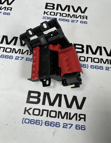 Блок предохранителей задний, салонный 61146841702 BMW