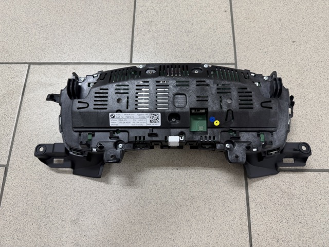 62105A69562 BMW Панель приборов купить в Кривой Рог