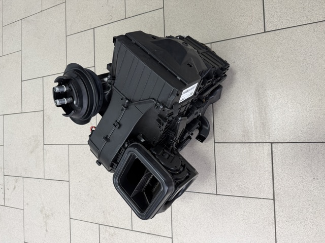 Корпус печки в сборе 64116827060 BMW