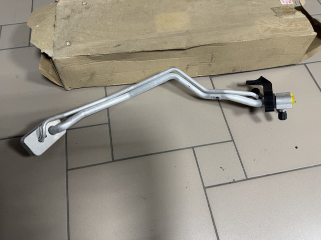 BMW 64536945725 Шланг кондиционера, от испарителя к компрессору в наличии Львов