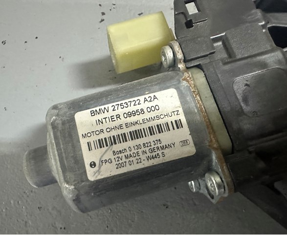 67622755854 BMW Мотор стеклоподъемника двери передней правой купить в Запорожье