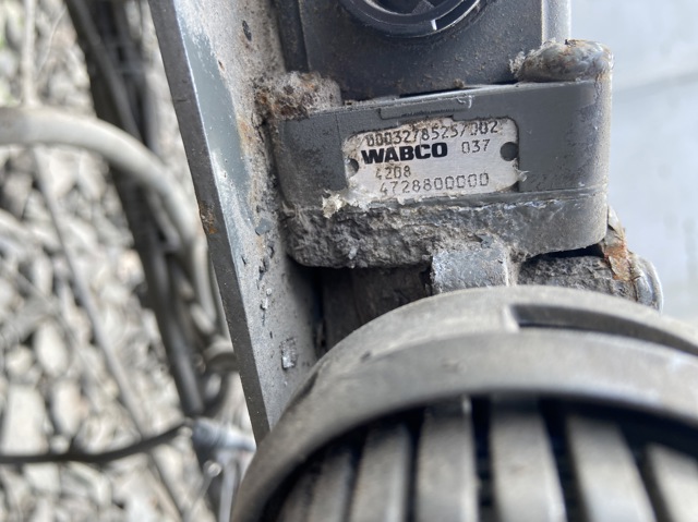 Блок клапанов регулируемой подвески A0003278525 MERCEDES