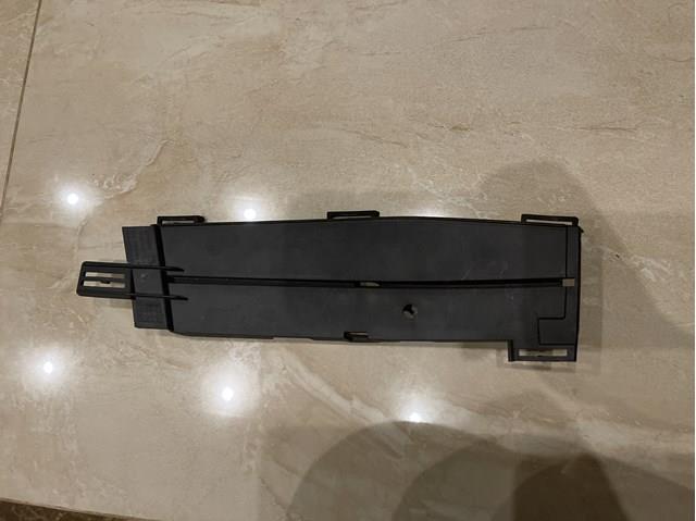 51117385264 BMW Решетка бампера переднего внутренняя правая купить в Житомир