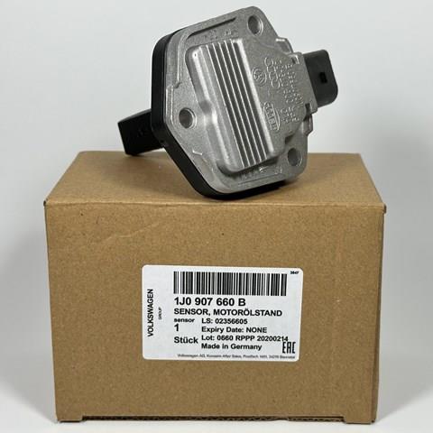 Датчик уровня масла двигателя 6PR00807902 HELLA