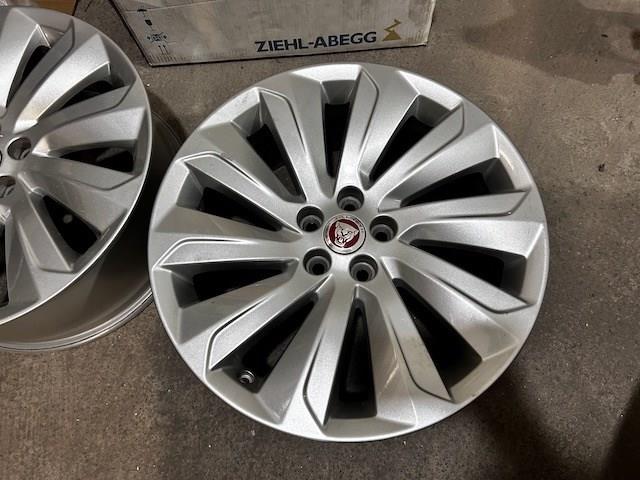 LR127602 LAND ROVER купить в Кривой Рог