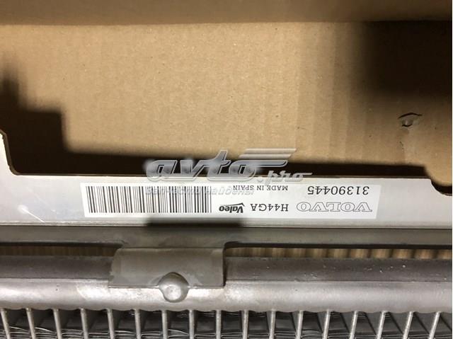 VOLVO 31390445 Радиатор кондиционера в наличии Черкассы