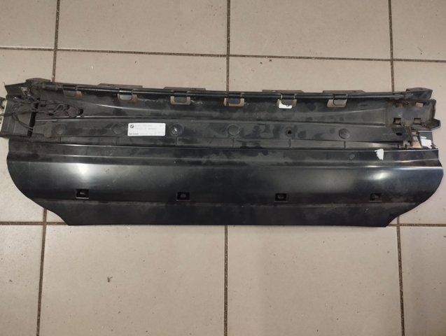 Амортизатор бампера заднего 51127331599 BMW