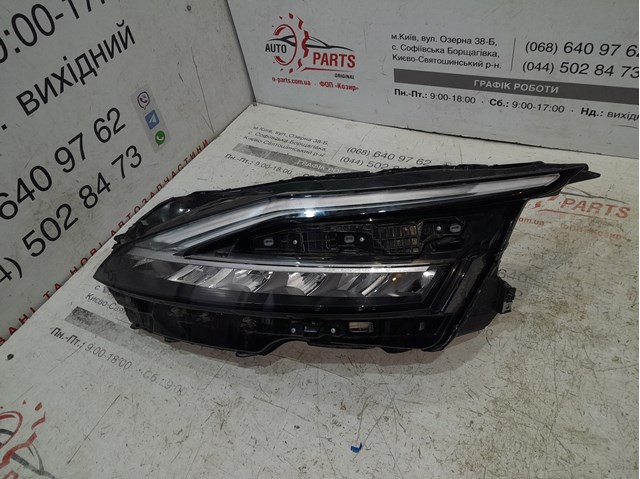 Фара дальнего света в сборе 260606UN6C NISSAN