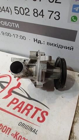 Насос охлаждения 32252284 VOLVO