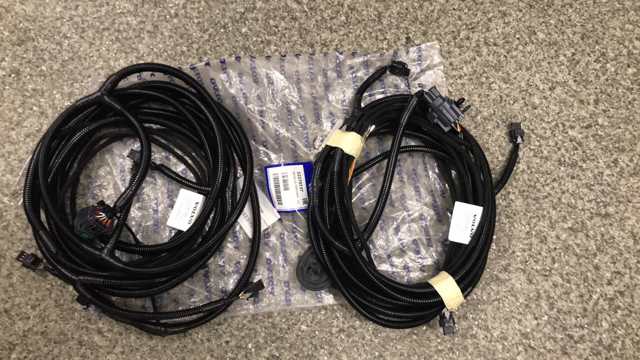 Проводка парктроника переднего 32270740 VOLVO