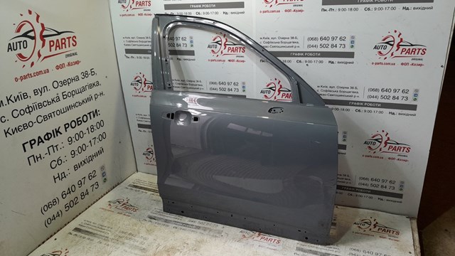 Пассажирская передняя дверь 32404327 VOLVO