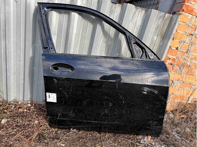 Пассажирская передняя дверь 41518738552 BMW