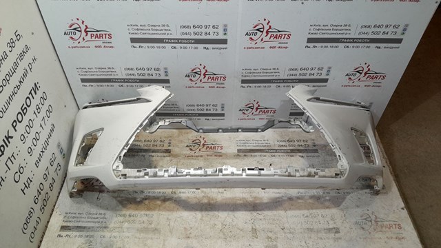 Бампер передний в сборе 5211978932 TOYOTA