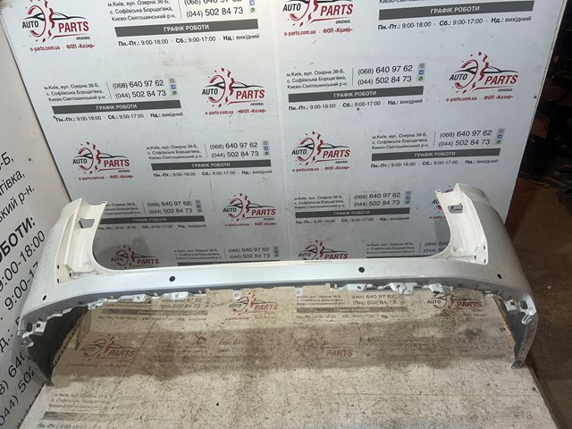 Задний бампер 521596A972 TOYOTA