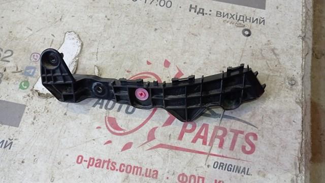 Правое крепление переднего бампера 5253578010 TOYOTA
