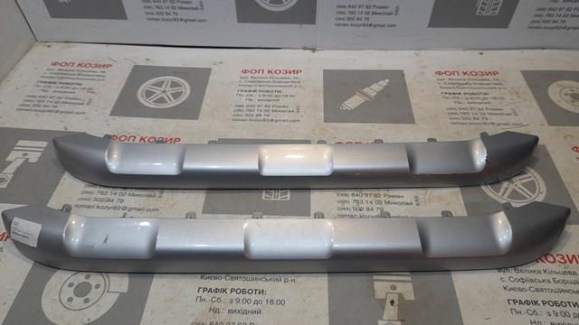 Молдинг бампера переднего центральный 5271142140B0 TOYOTA